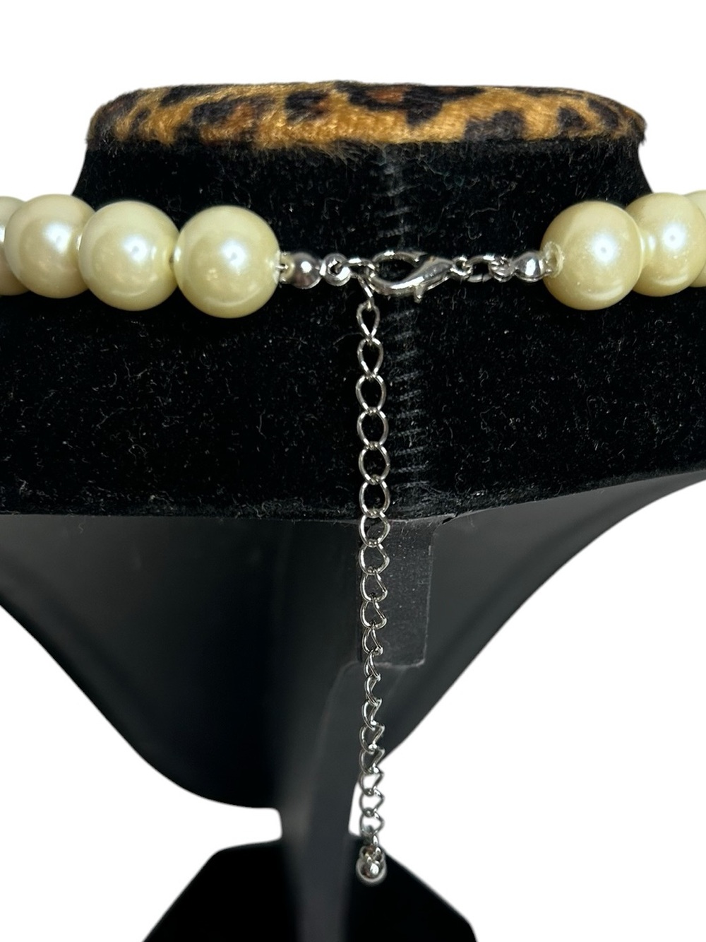 Vintage Pearl Bib Necklace Gilded Age Revival Adjustable Cosplay Statement - Picture 7 of 8